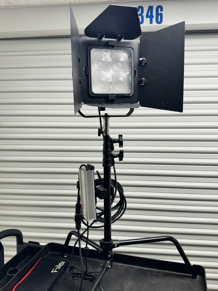 Fiilex Matrix Lighting Kit with Softbox and Grid - Professional LED Light Kit