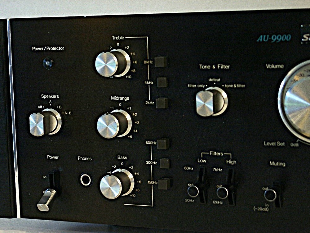 SANSUI AU9900 INTEGRATED POWER AMPLIFIER - VERSATILE