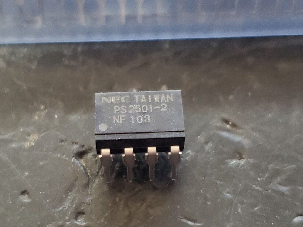 PS2501-2 NEC Transistor Output Optocoupler, 2-Element DIP-8 5000V Isolation  IC