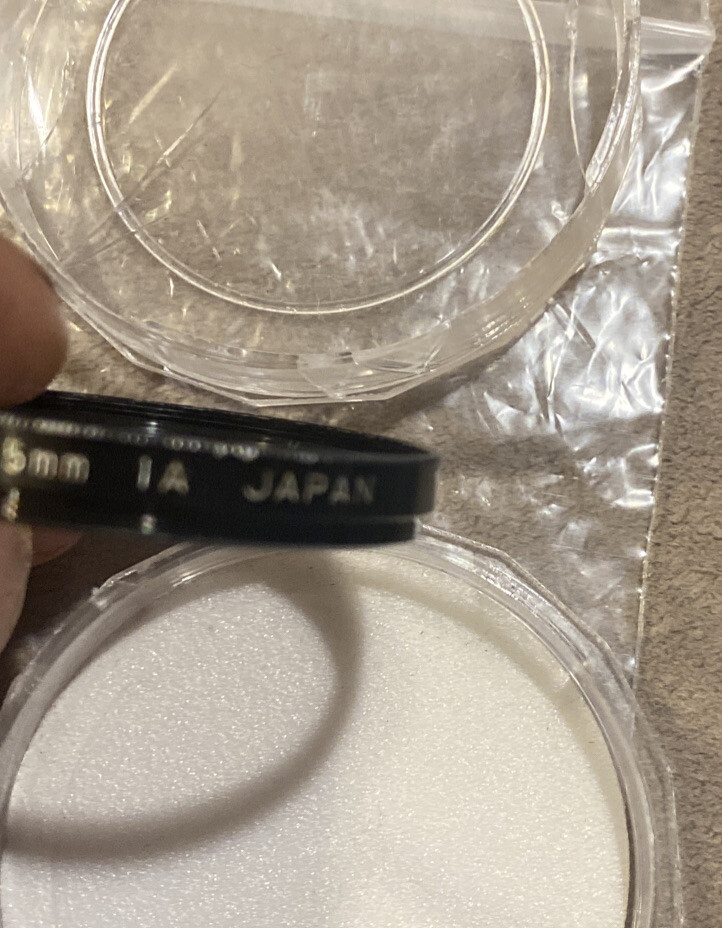 YASHICA 40.5mm 1A Skylight Filter w/ Case