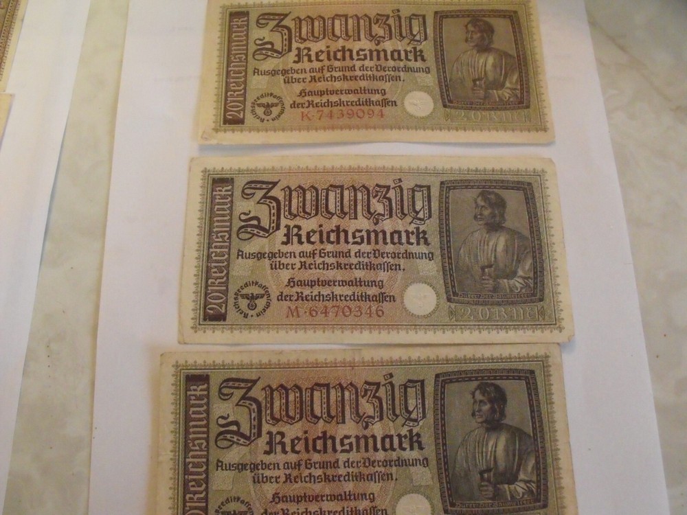 (8) German 20 Reichsmarks currency