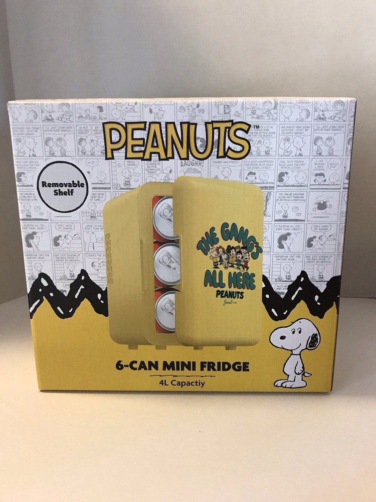 Peanuts The Gangs All Here Six Can Mini Fridge Rare 4L Capacity