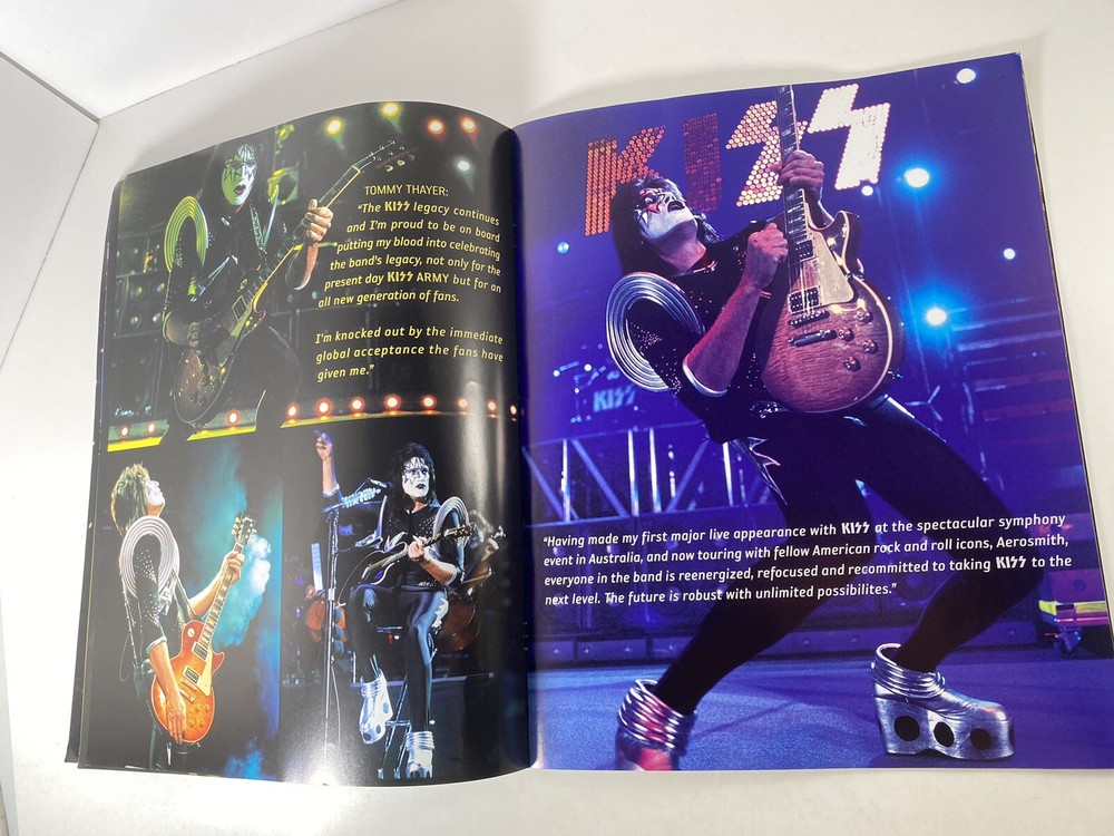 KISS World Domination 2003-2004 Tour Book Program Vintage Original Collectible