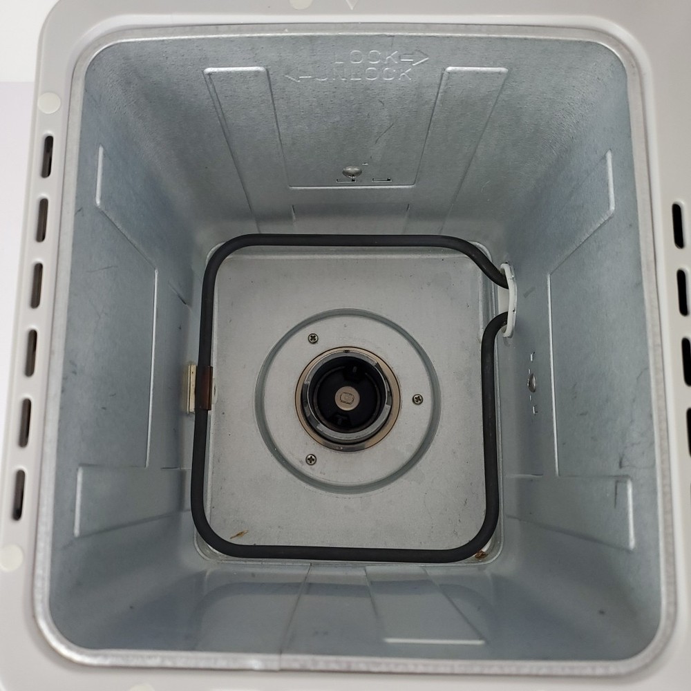 Zojirushi BBCC-Q15 Bread Machine Maker Automatic 1.5lb Loaf~Tested