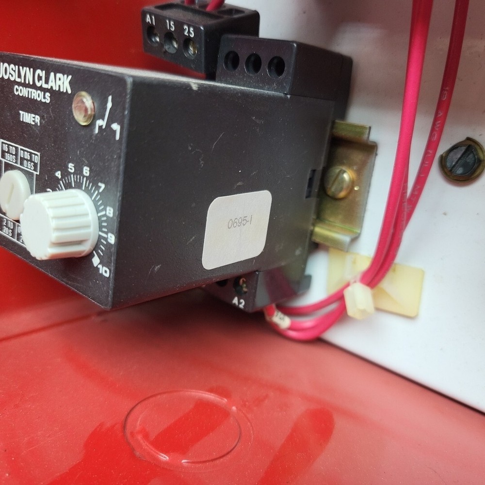 Joslyn Clark 10665LT Low Suction Pressure Cut Off Controller Enclosure Timed
