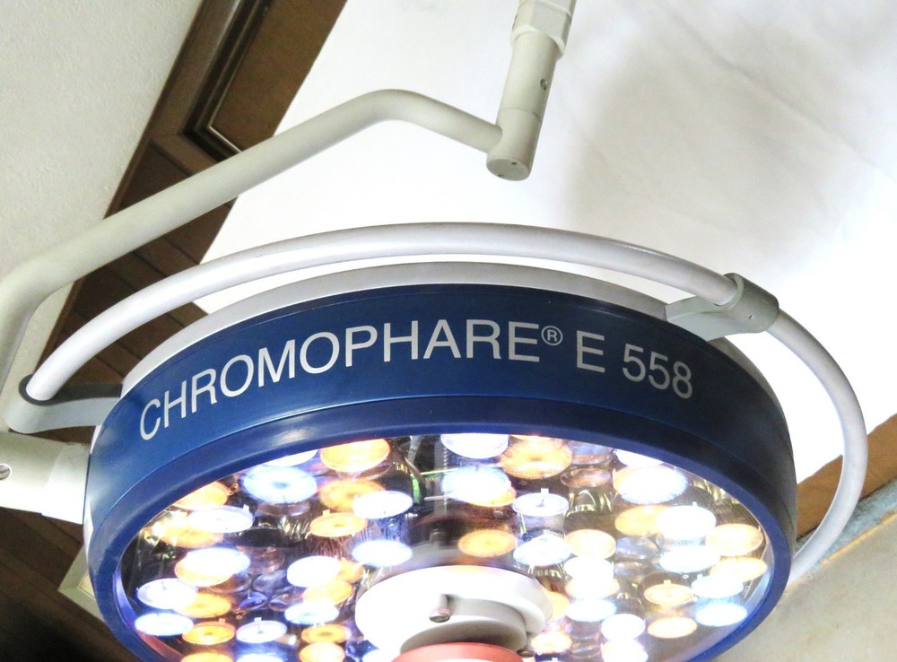 Chromophare E558 Exam Light, Light Emitting Diode, Berchtold Devon FloorStanding