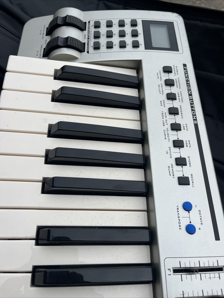 M-AUDIO EVOLUTION MK-449C MIDI Controller -- No Charger— Not Fully Tested
