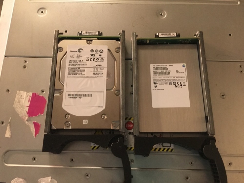 EMC 110-140-402B Storage Processor DVA-VNX-SPA mcb4e1hggaxp st3300657ss