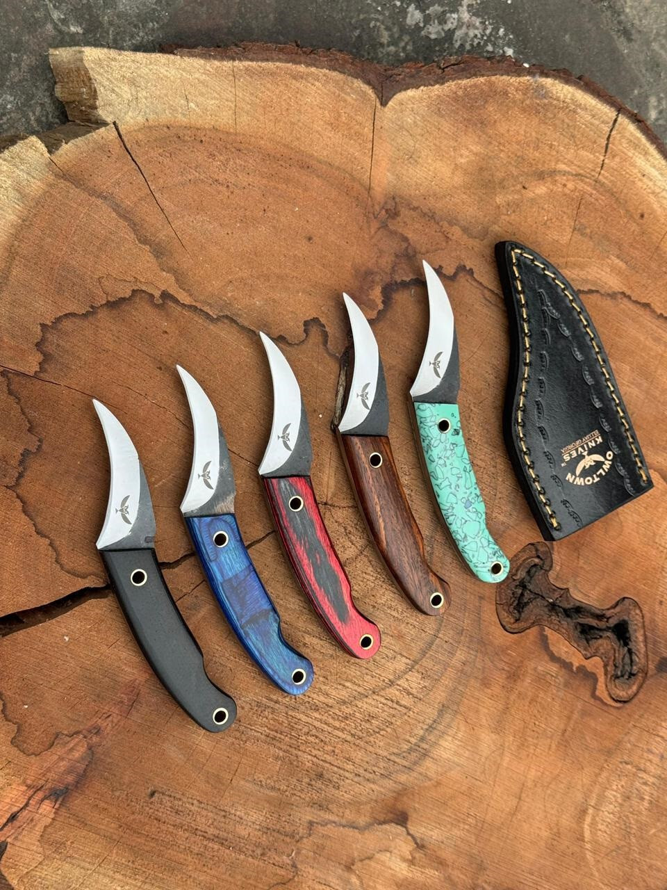 Owltown Pivia Moon Knife, Pikal, Elvia fusion 12c27 steel clip on leather sheath