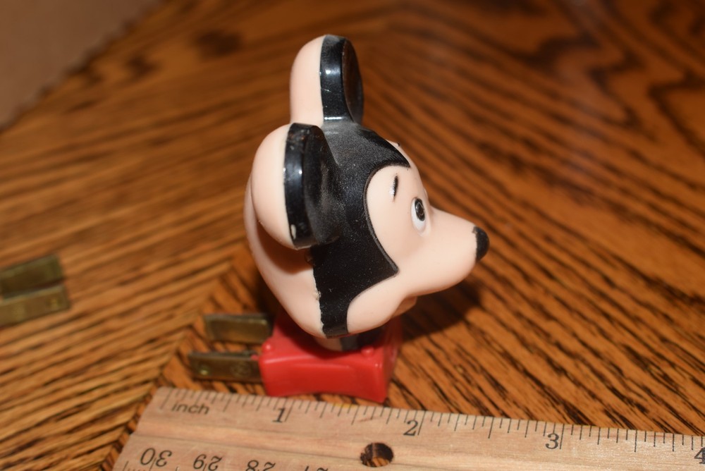 Vintage Mickey Mouse & Donald Duck Night Light Wall Plug Disney Figural Plastic+