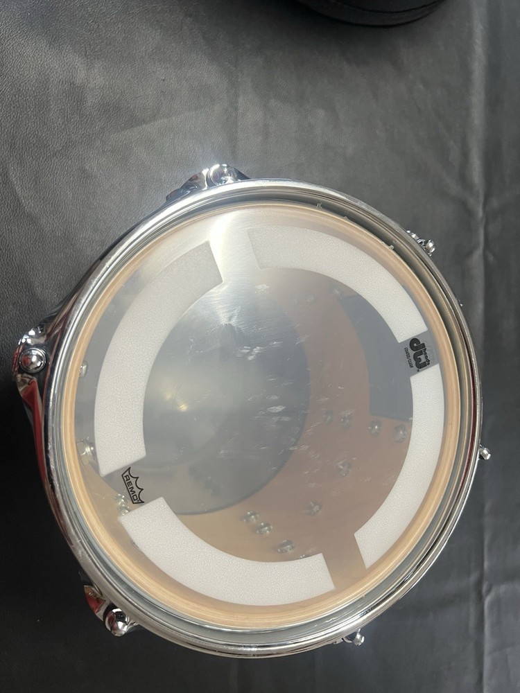 DW - 8”x7” “rare” White Ice lacquer