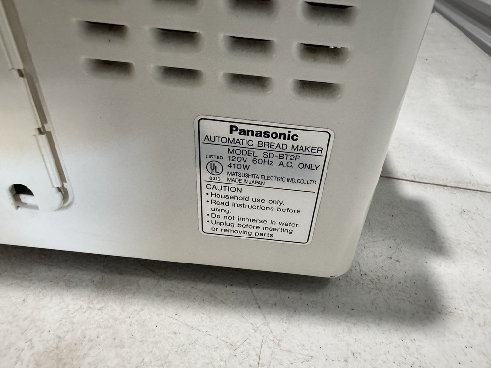 Panasonic SD-BT2P White Bread Bakery Automatic 1 Pound Bread Maker Machine japan