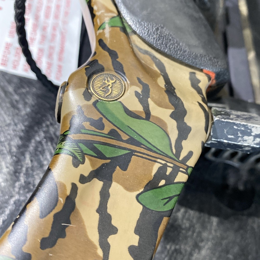 3pc Browning Mirage 3D Bear First Strike w/ Case Compound Bow Archery *NO STRING