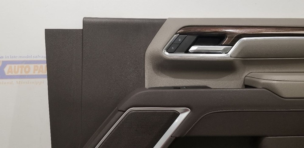 24 CHEVY SILVERADO 2500 LT DOOR PANEL FRONT PASSENGER ATMOSPHERE GRAY CREW CAB