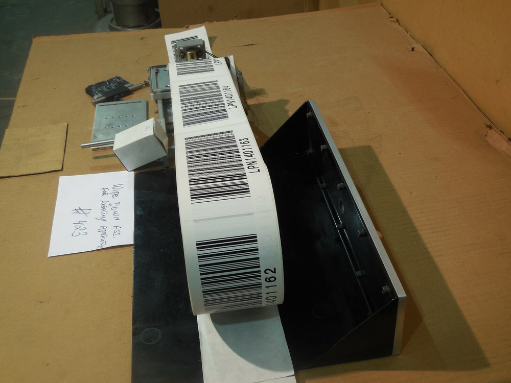 Wipe Down Assembly For Labeling Machine