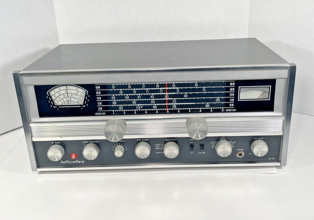 VTG Hallicrafters SX‑130 Tube Shortwave Ham Receiver. Powers On. Static Heard.