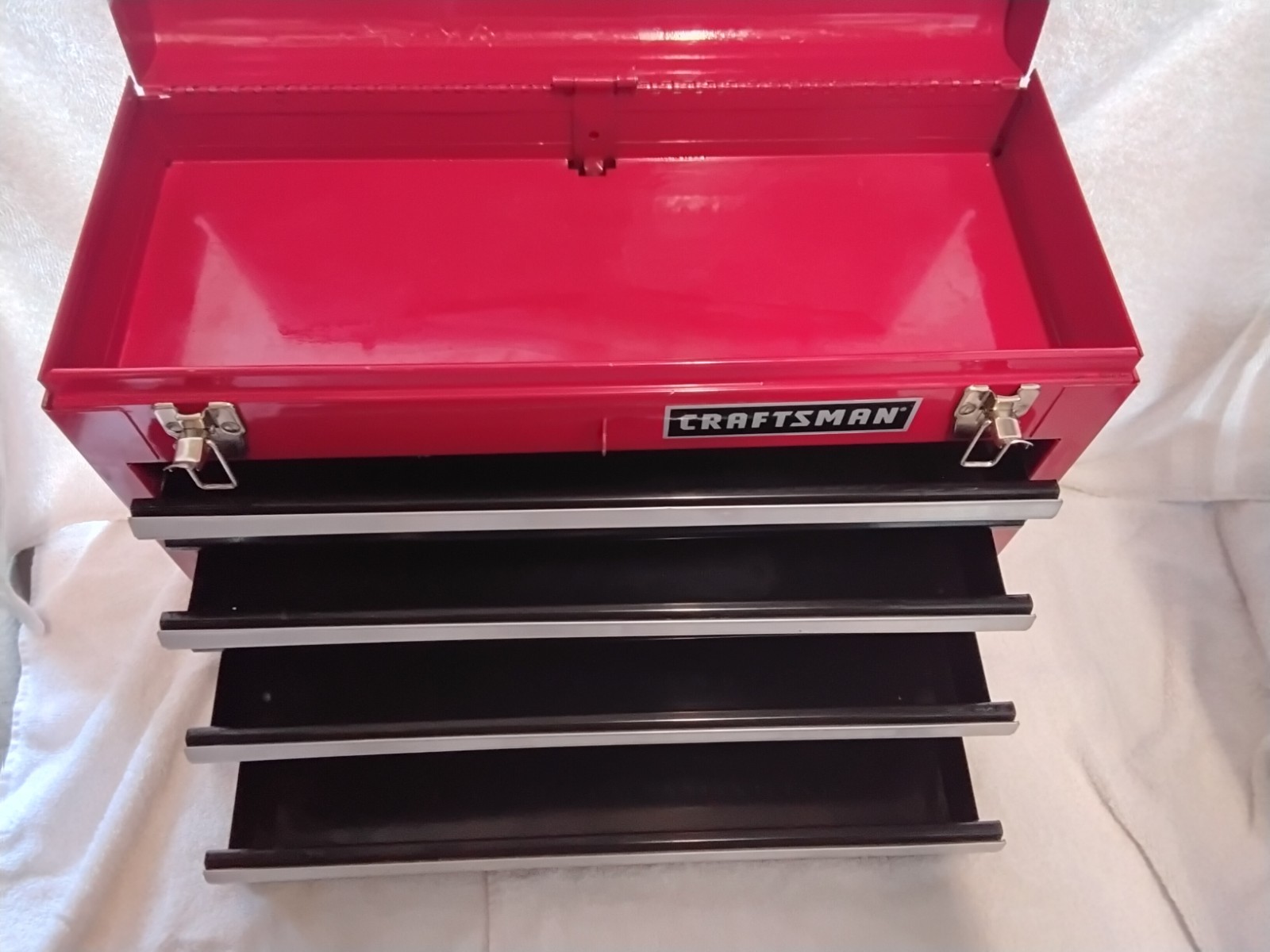 CRAFTSMAN 205PC 20-1/2"× 8-1/2"× 14" METAL 4 DRAWER LOCKABLE WITH HANDLE & TOOL