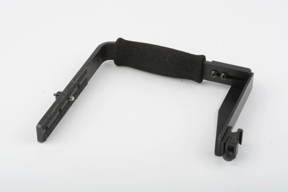 FlashFrame Quick flip 35mm camera flash bracket