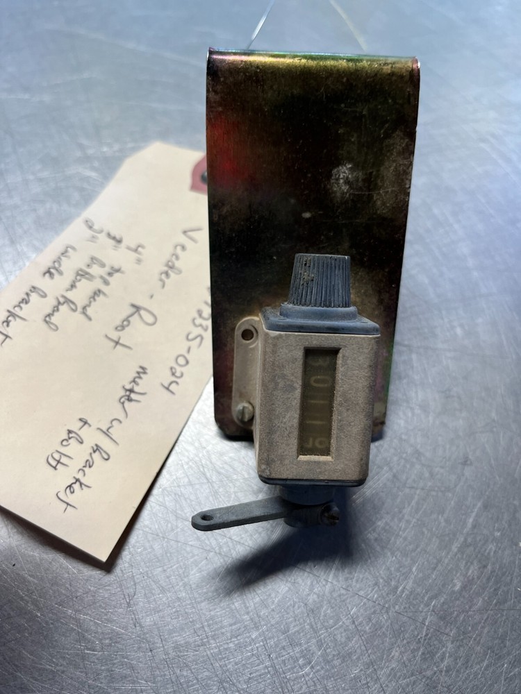 0727235-024 Veeder-Root Mechanical 5 -Digit Counter & BRACKET 727235 024