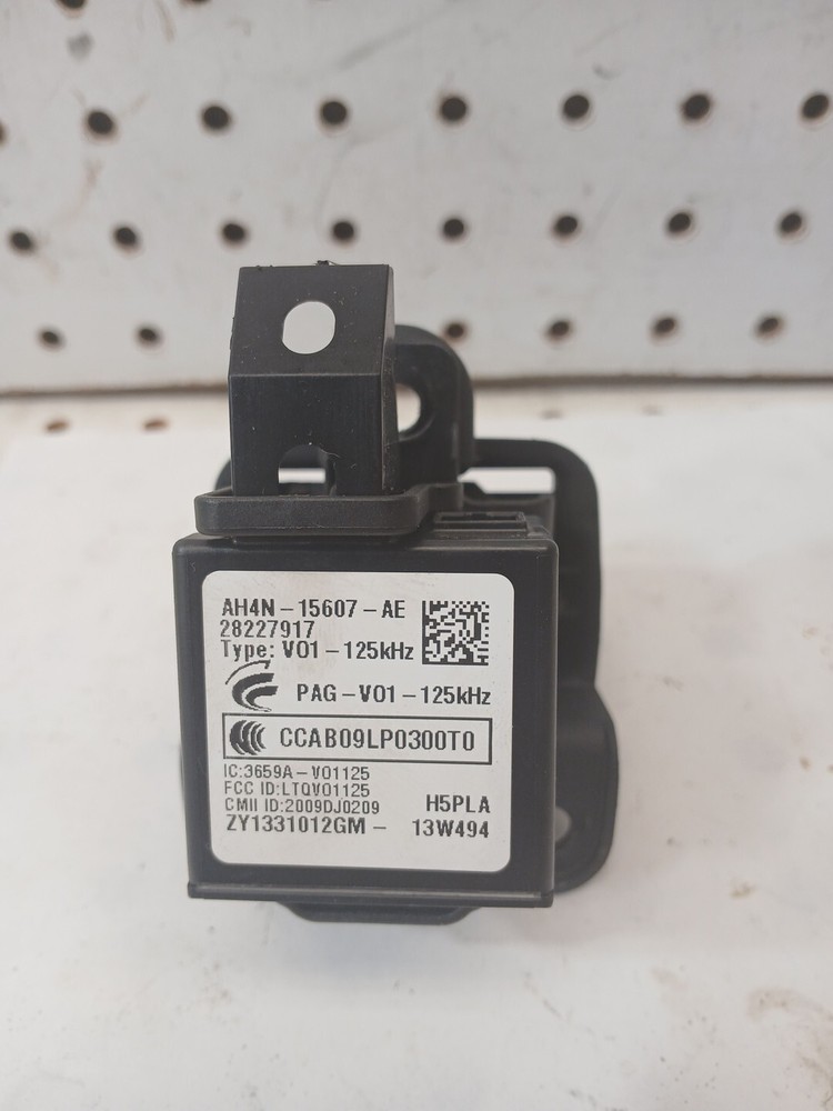 2011-2018 VOLVO S60 IGNITION LOCK SWITCH IMMOBILIZER MODULE w/KEY OEM 30791678