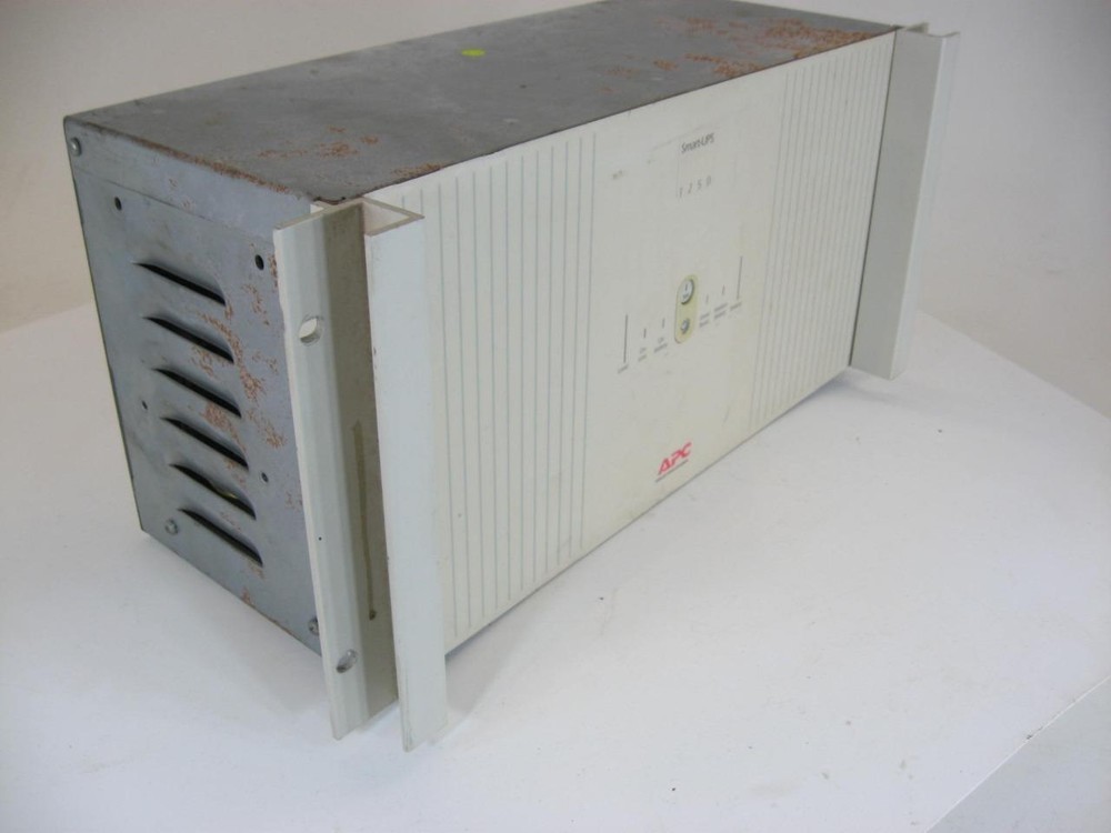 APC Rackmount UPS 1250RM Tested, Working, No Battery