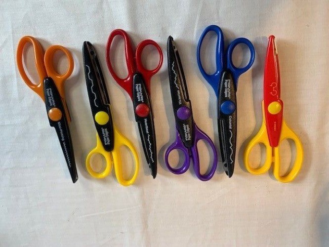 Fiskars Paper Edgers Scissors & Mickey Craft Set Decorative Edging 6-Pack Bright