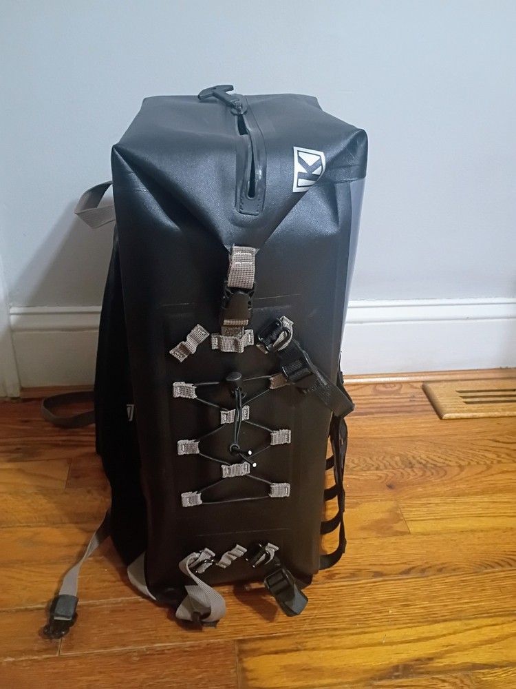 Kuryakyn Torke 25L Dry Backpack