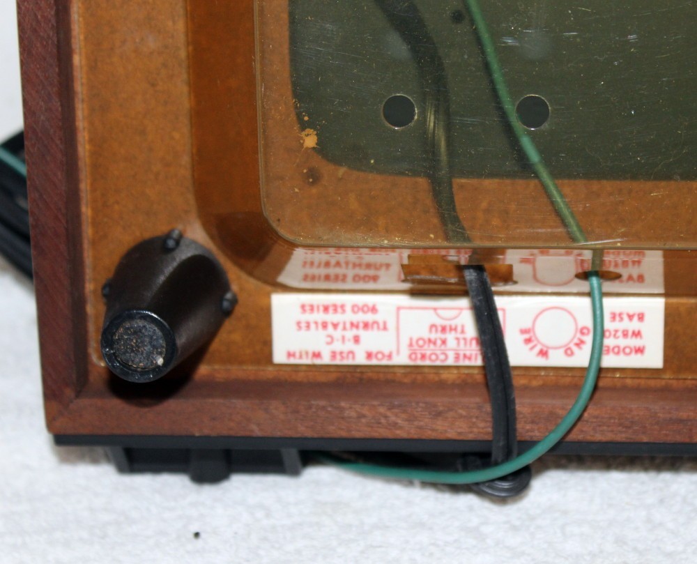 BIC 960 Automatic Turntable ~ Parts Only ~ Runs Good ~ READ