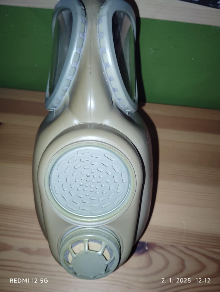 czech m10 gas mask