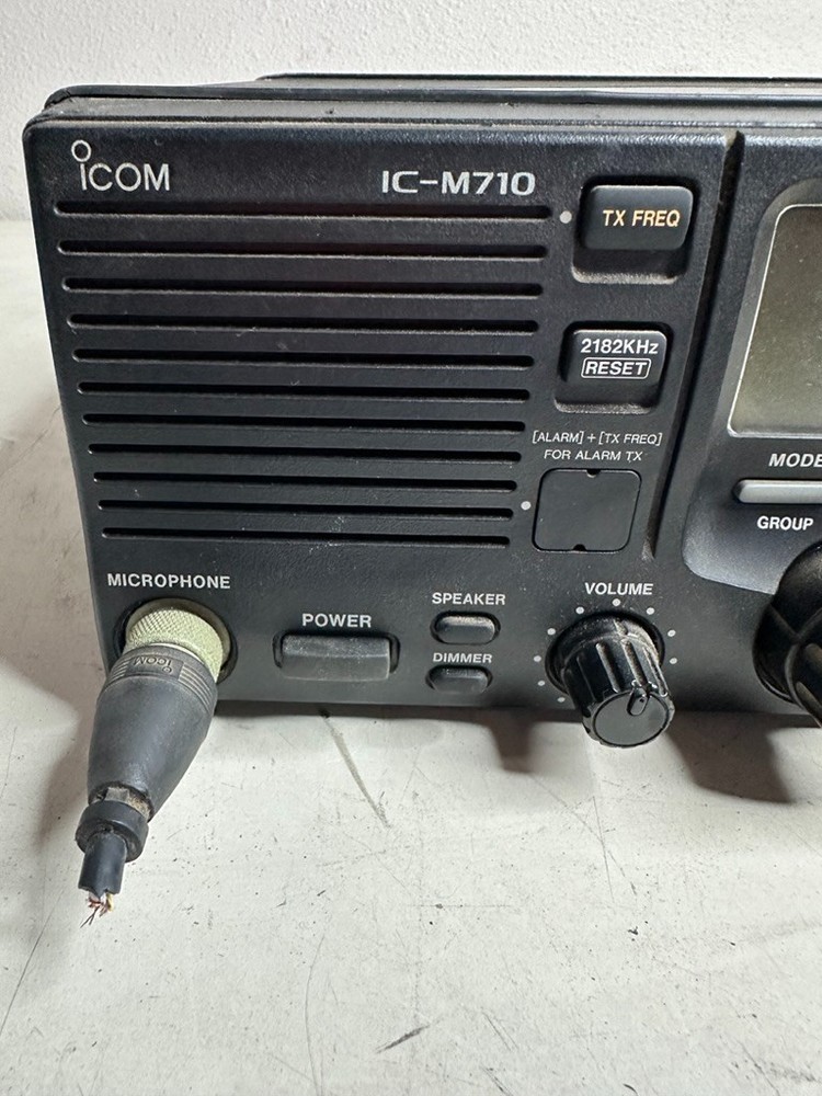 ICOM IC-M710 TRANSCEIVER FOR PARTS ONLY