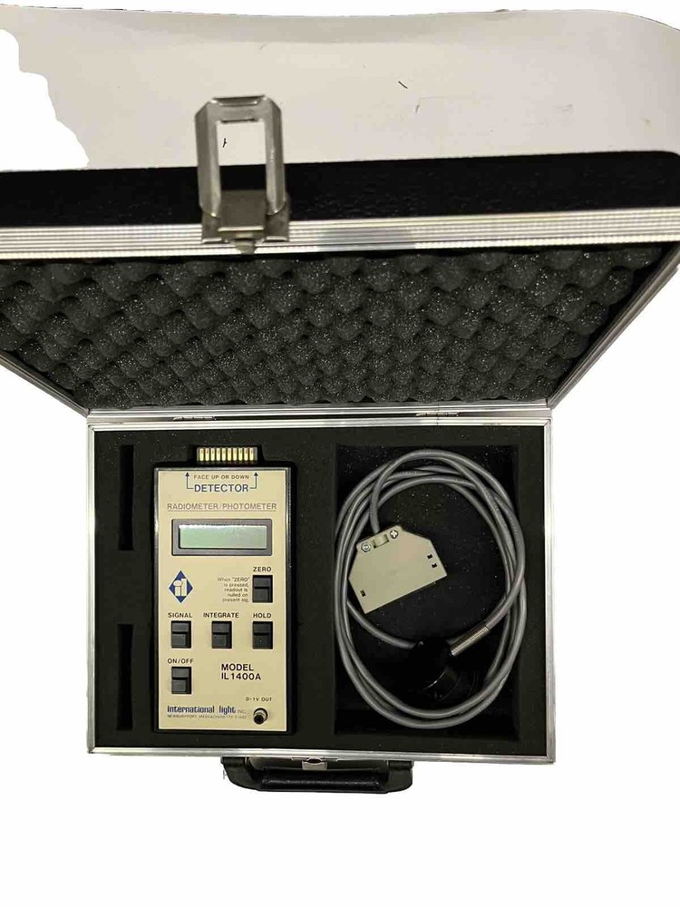 RADIOMETER/PHOTOMETE MODEL IL1400A