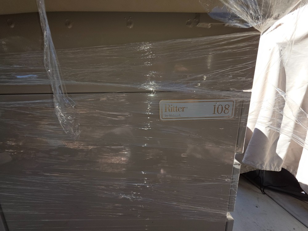 Ritter 108 Midmark Medical Exam Table