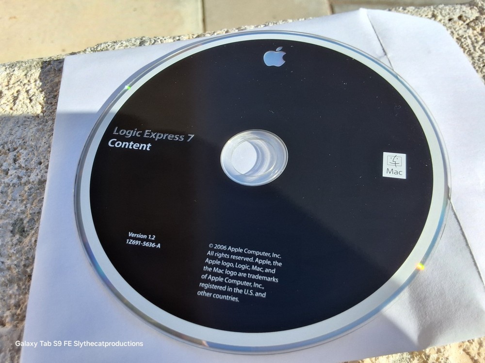 Apple Logic Express 7 Music Editing/Composing Software w/ Key (Mac)