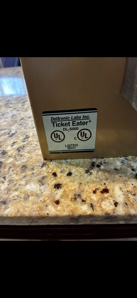 Deltronic Countertop Ticket Eater DL 5000 W/ Riser & 1 Key 100% Working