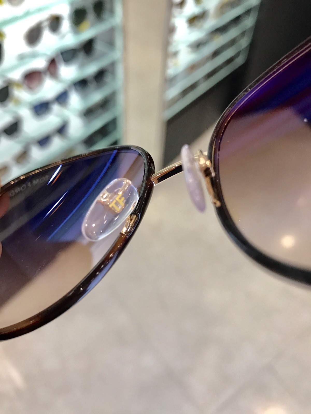 New High Quality Replacement Snap-In Nose Pads for Tom Ford Eyewear Gold 1 Pair