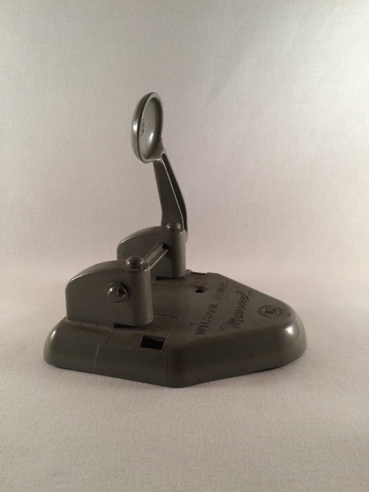 WILSON JONES MARVEL 2 HOLE PUNCH