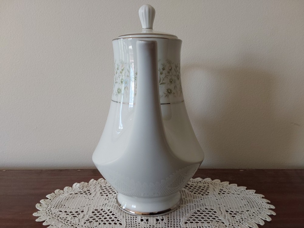 Noritake "Savannah" Pattern No. 2031 Coffee Pot