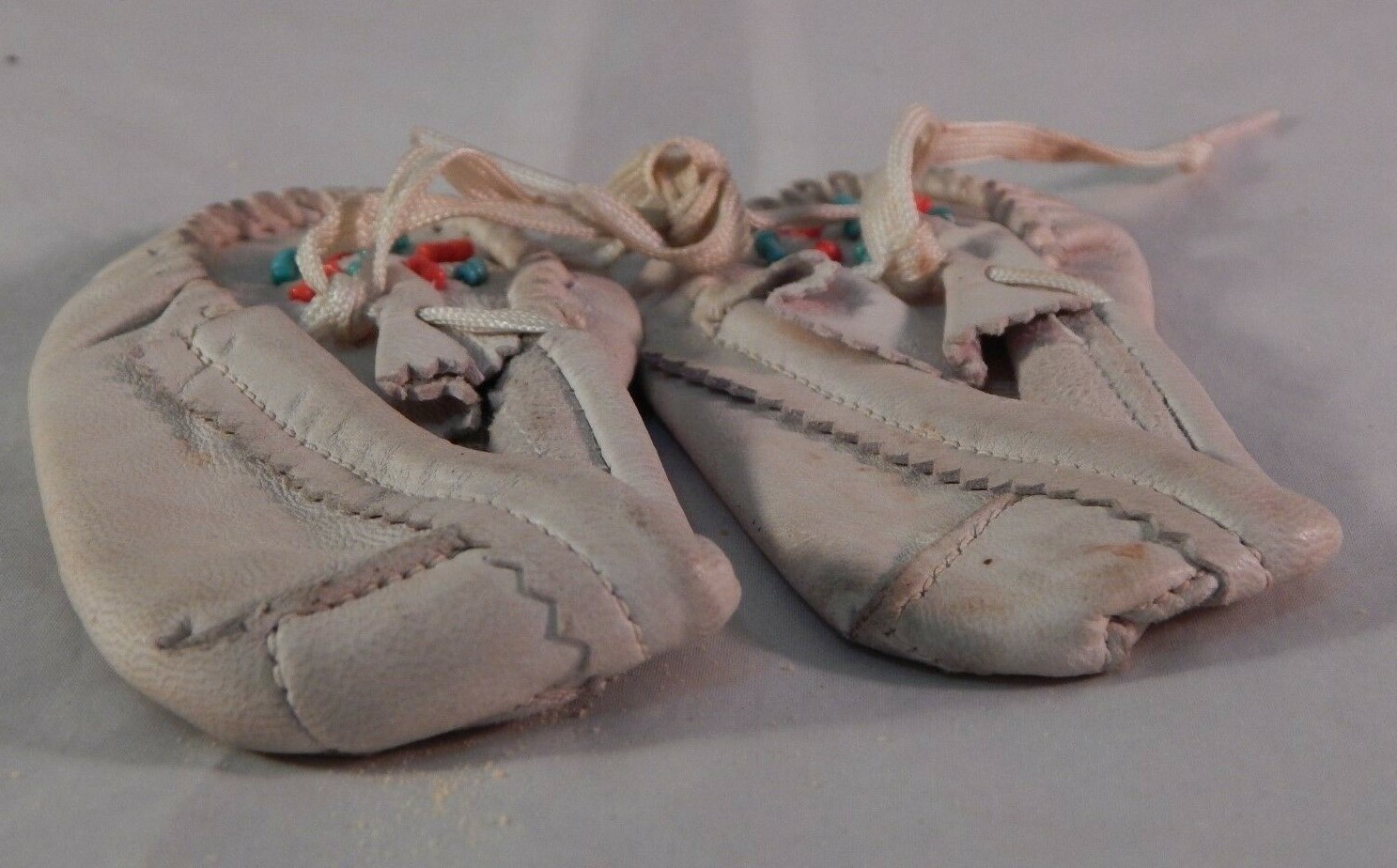 Indian Artifacts Handcrafted Children Moccasins Leather