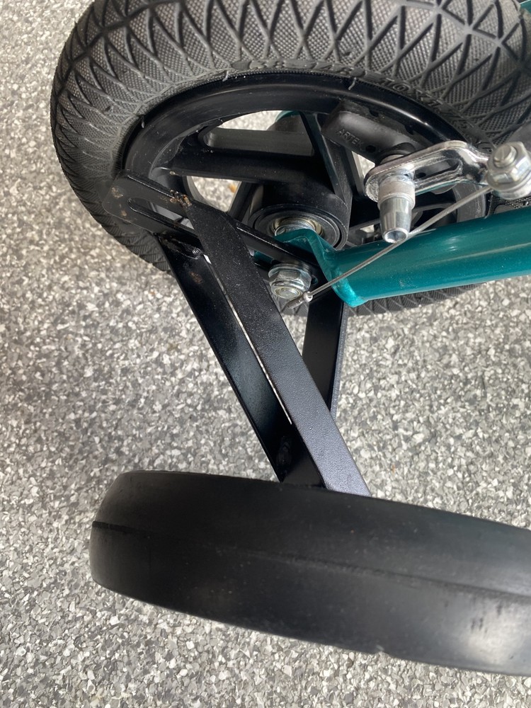 Knee Rover Stabilizer Training Wheel +FAST SHIPPING!