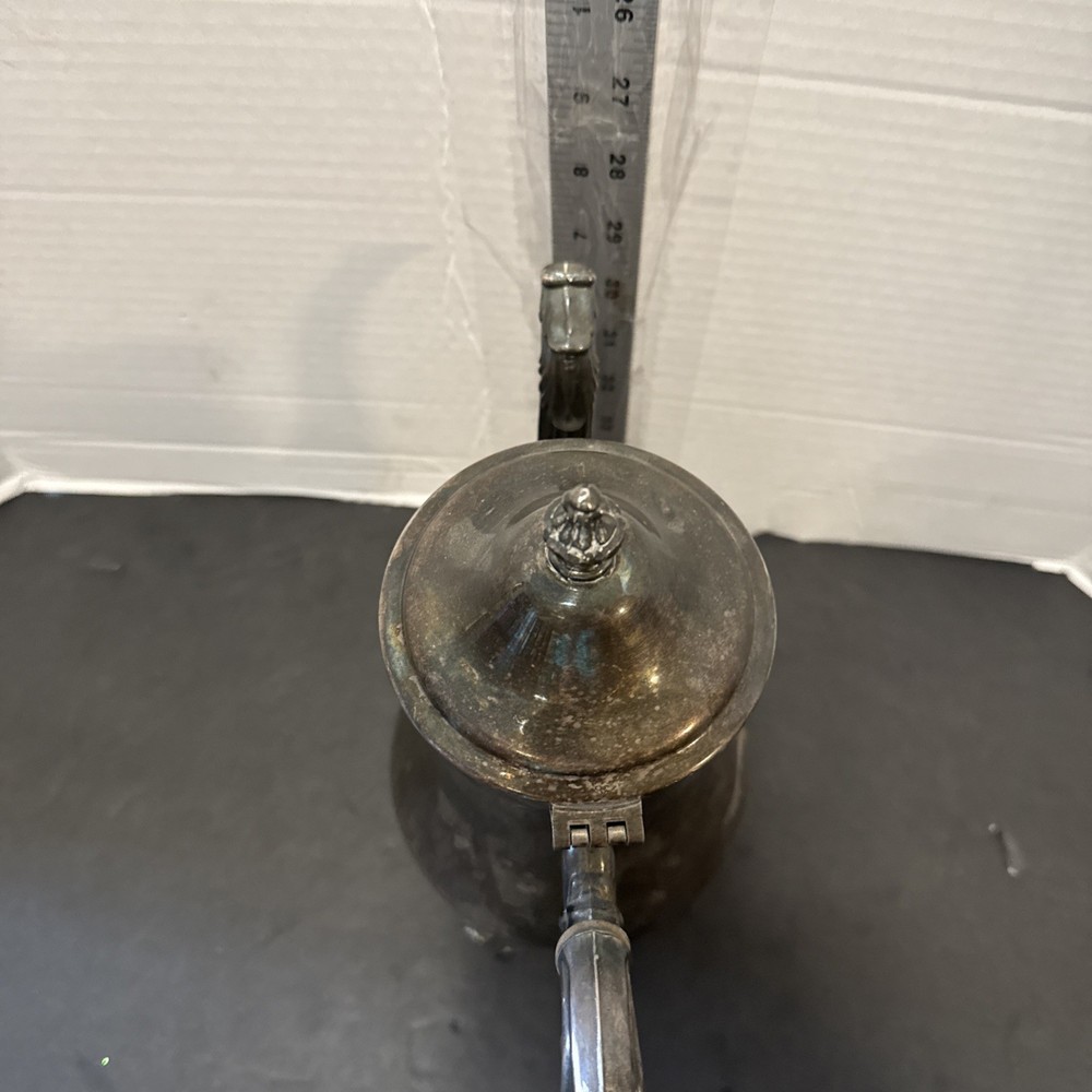 WM Rogers Silver Plate Lidded Coffee Pot 800