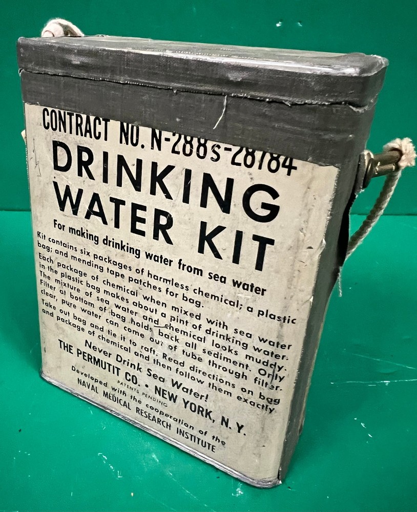 1944 US NAVY Bu AERO DRINKING WATER KIT