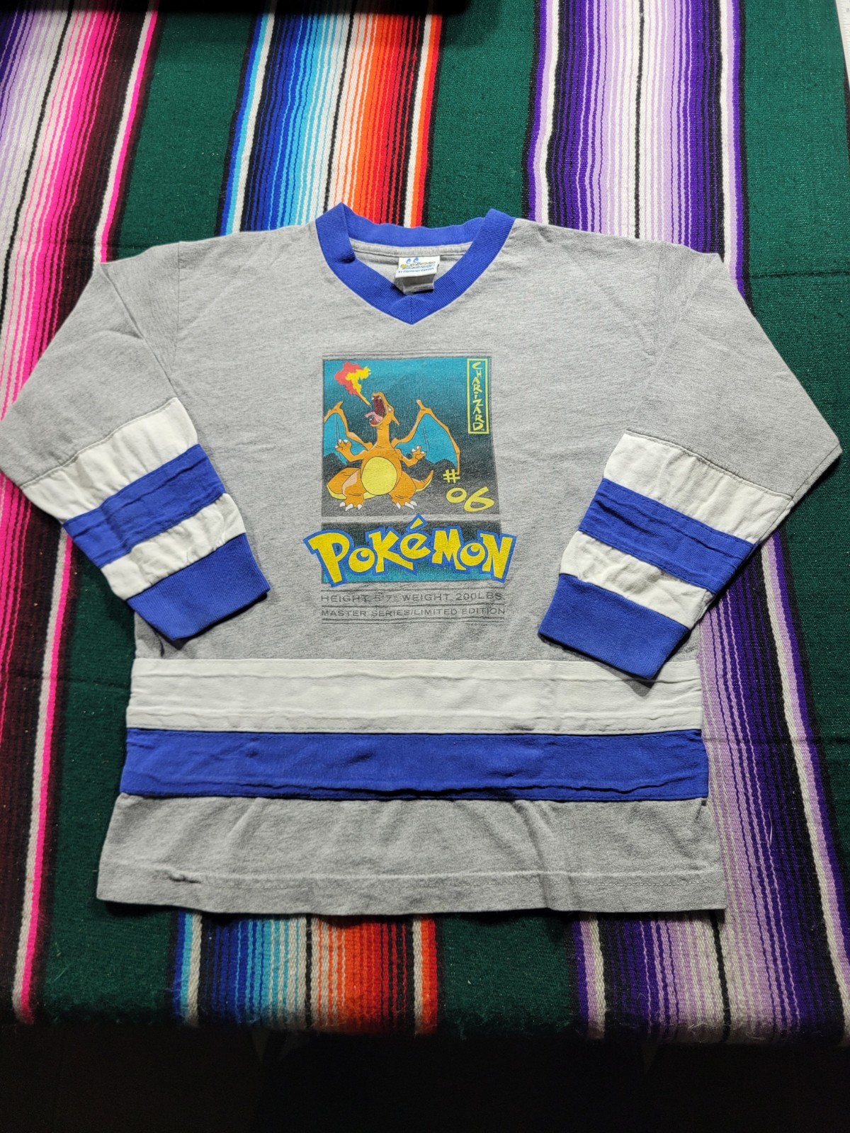 Vintage Pokemon Charzard Nintendo Long Sleeve T-Shirt Size Youth Small