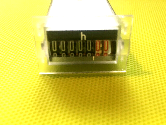 Hecon G063381 5V Counter, NEW