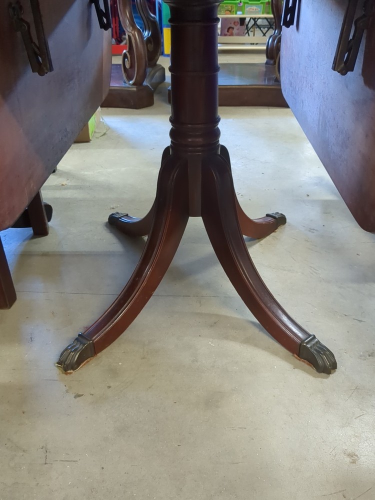 Duncan Phyfe Dining Room Dropleaf Table