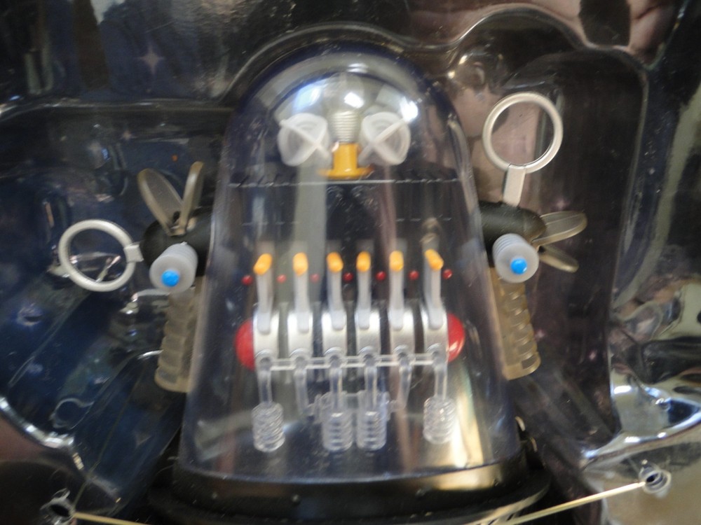 Forbidden Planet: Light & Sound Walking Robby the Robot