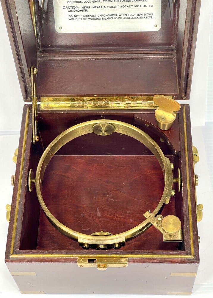 Hamilton Model 21. Ships Marine Chronometer Mahogany Mounting Box...