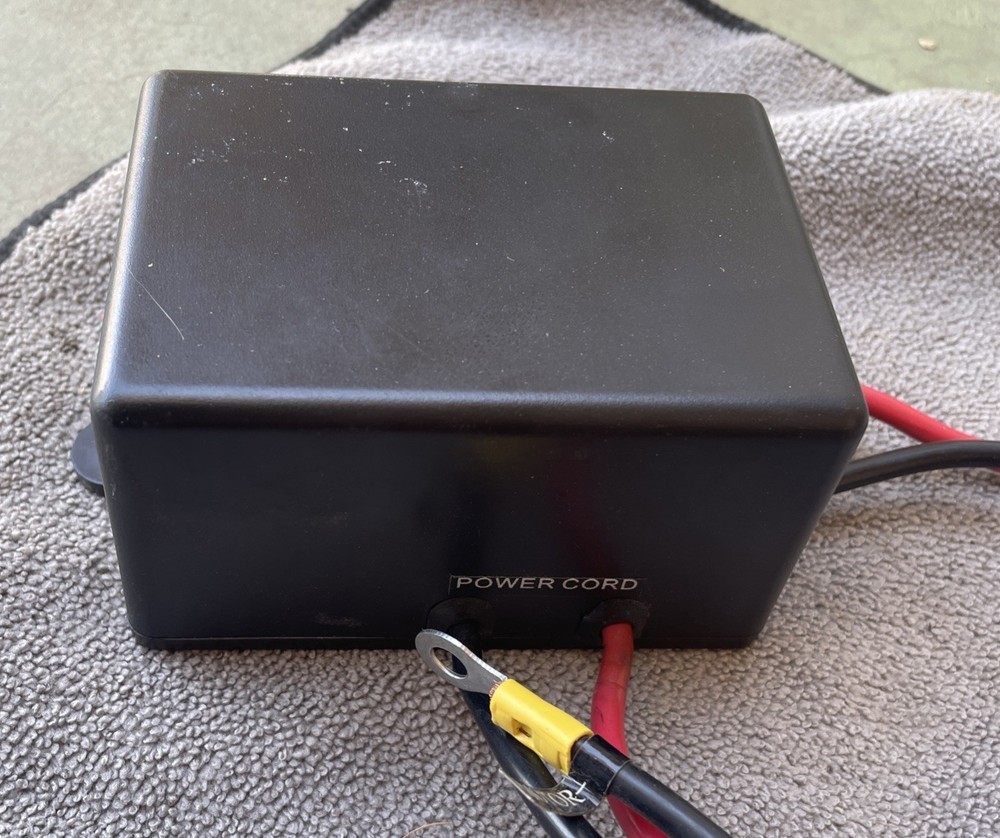 Possibly A Winch Remote Control System Motor Connector 12VDC 221L20452
