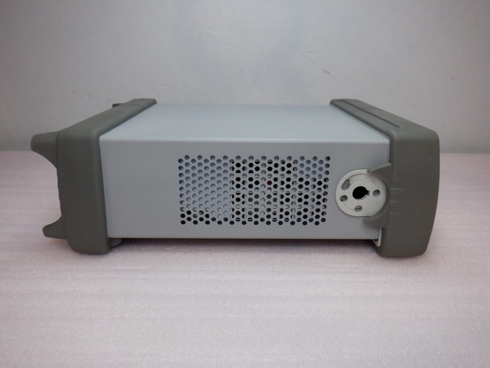 AGILENT 33220A ARBITRARY WAVEFORM GENERATOR