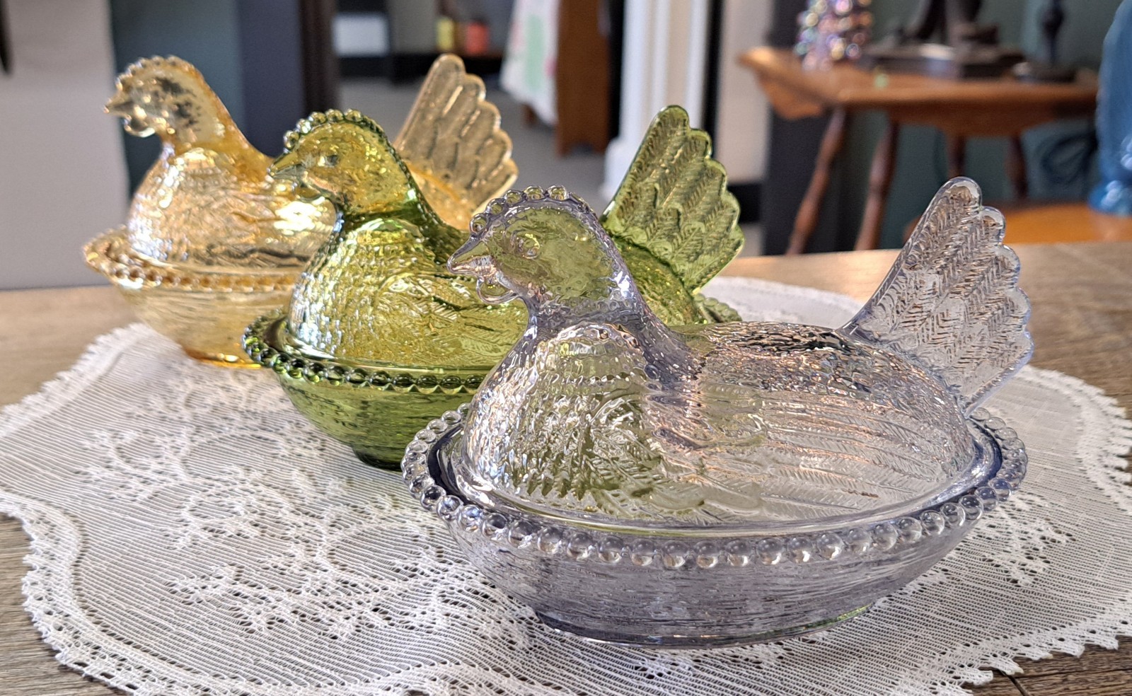 SET OF 3 Hen On Nest Roses Closet W/ Box & Sticker Limited # Small Indiana Style