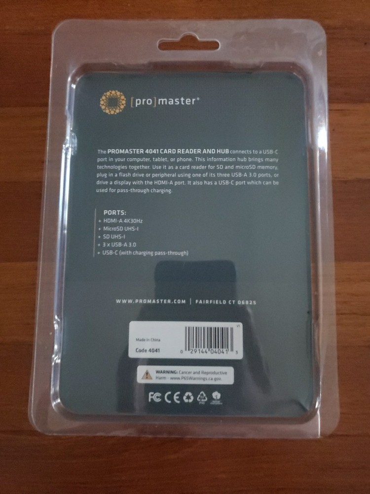 Promaster USB-C Card Reader and Hub for SD and microSD #4041